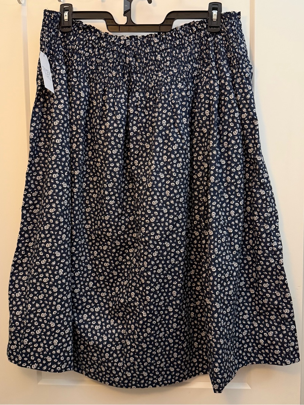 2XL Women’s Navy Floral Elastic-Waist Skirt